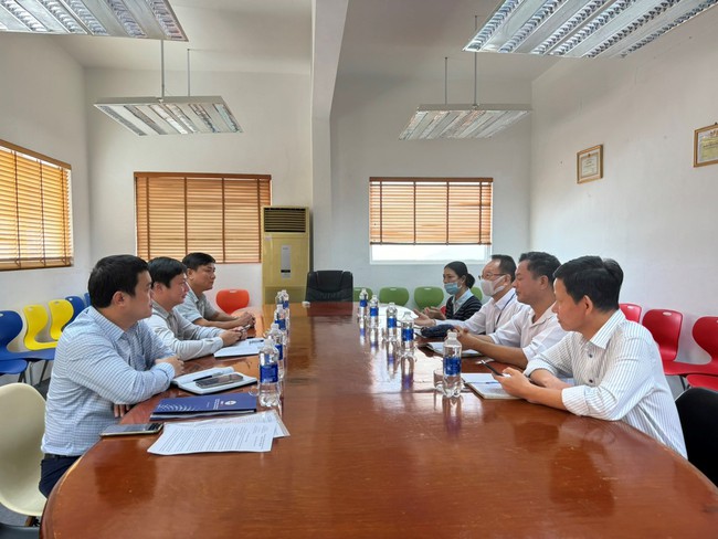 Điện lực Thừa Thiên Huế làm việc với các doanh nghiệp tiêu thụ điện lớn trên địa bàn tỉnh- Ảnh 1.