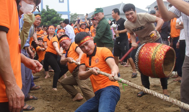 Một dòng họ trâm anh thế phiệt ở Nghệ An tổ chức giải đua thuyền, cả làng ra xem- Ảnh 10.