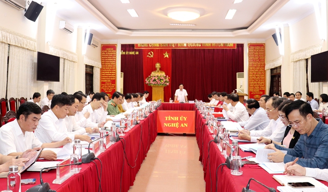 Phát triển thành phố Vinh thành động lực tăng trưởng của tỉnh Nghệ An- Ảnh 1.