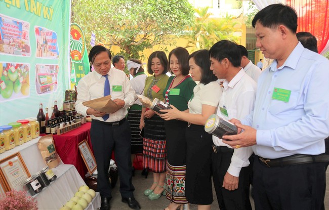 Nghệ An: Sơ kết chương trình phối hợp công tác giữa UBND tỉnh và Hội Nông dân- Ảnh 5.