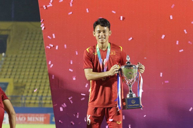 Chia tay Đình Bắc, Quảng Nam FC đã tìm được cái tên thay thế xứng tầm- Ảnh 2.