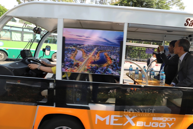 TP.HCM: Ra mắt xe điện phục vụ khách du lịch, giá vé cao nhất 250.000 đồng- Ảnh 4.