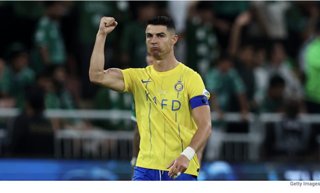 Vì sao Cristiano Ronaldo ngủ đến 5 lần mỗi ngày?- Ảnh 1.