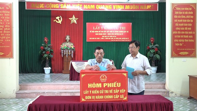 Ý kiến người dân về 3 xã phải sáp nhập ở huyện Ba Vì (Hà Nội) lấy tên mới là Phú Hồng- Ảnh 1.