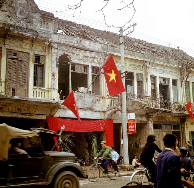 Xúc động loạt ảnh tư liệu cực quý về Hà Nội năm 1973- Ảnh 2.
