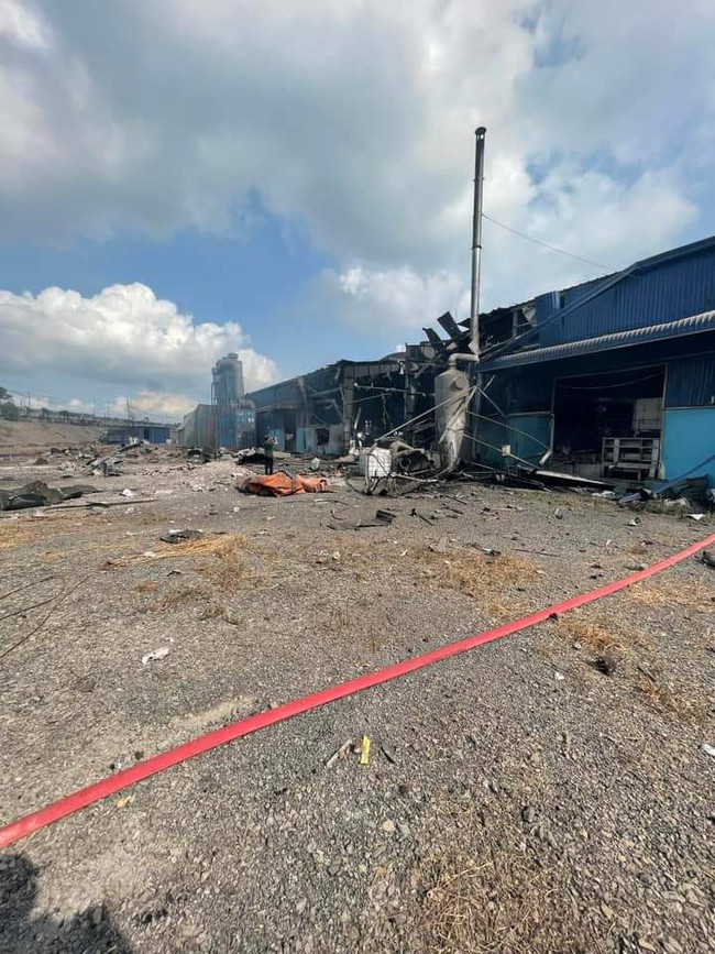 Nghi nổ lò hơi tại công ty gỗ ở Đồng Nai, 6 người tử vong, nhiều người bị thương- Ảnh 1.