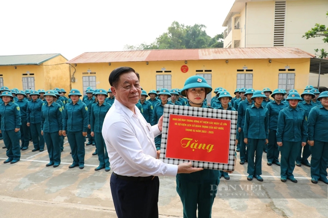Trưởng Ban Tuyên giáo Trung ương Nguyễn Trọng Nghĩa làm việc với tỉnh Điện Biên- Ảnh 3.