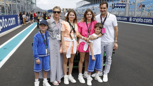 Roger Federer và chuyện tình như “cổ tích” với cô vợ Mirka Vavrinec- Ảnh 2.