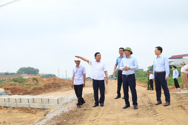 Tiến độ thực hiện Dự án đường Vành đai 4 tại huyện Mê Linh (Hà Nội)- Ảnh 1.