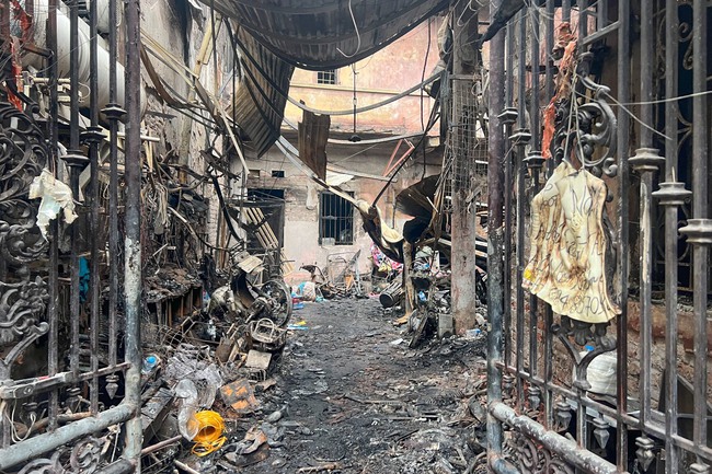 Cháy nhà trọ ở phố Trung Kính làm 14 người chết, trách nhiệm các bên liên quan- Ảnh 1.
