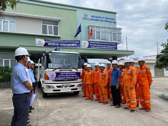 EVNCPC điều thêm nhân lực hỗ trợ thi công xây dựng dự án đường dây 500kV mạch 3 từ Quảng Trạch đến Phố Nối- Ảnh 1.