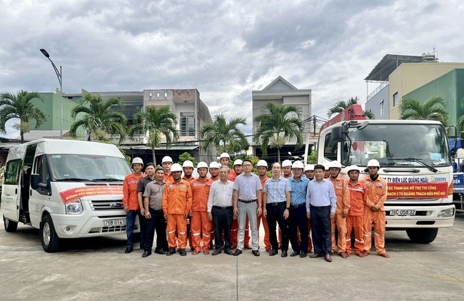 EVNCPC điều thêm nhân lực hỗ trợ thi công xây dựng dự án đường dây 500kV mạch 3 từ Quảng Trạch đến Phố Nối- Ảnh 4.