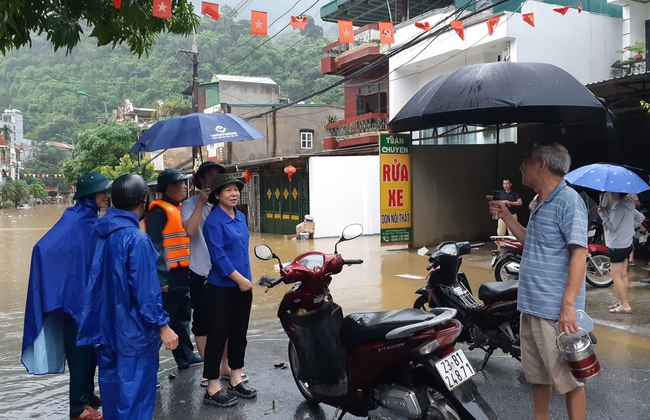 Đi thăm người thân cùng thôn, 2 bố con bị nước lũ cuốn trôi ở Hà Giang- Ảnh 2.