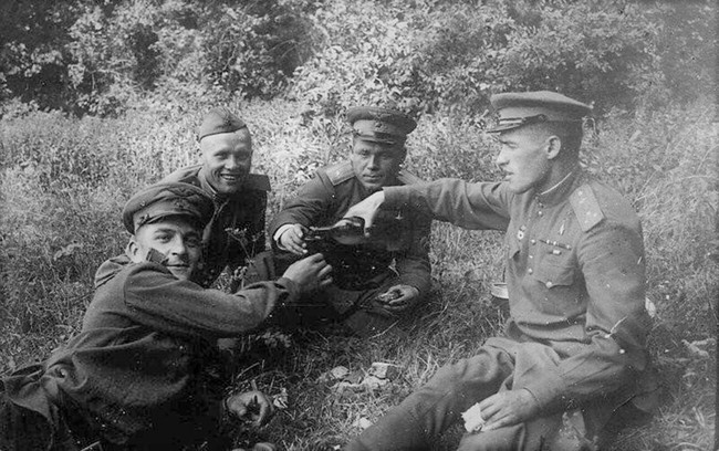 Giật mình “thần dược” của binh lính Hồng quân Liên Xô trong Thế chiến 2- Ảnh 3.