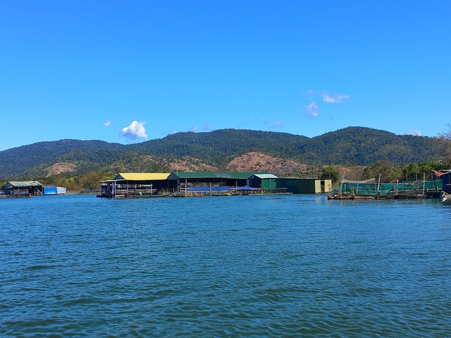 "Thiên đường" bên lòng hồ của dân làng chài thủy điện Sê San 4- Ảnh 3.