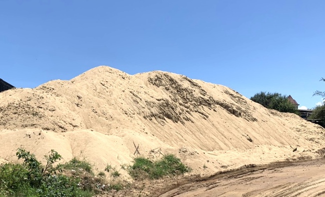 Quảng Ngãi:
Sai phạm hàng loạt chủ mỏ cát ở Bình Thanh, Công ty Vạn Phúc bị xử phạt nặng- Ảnh 3.