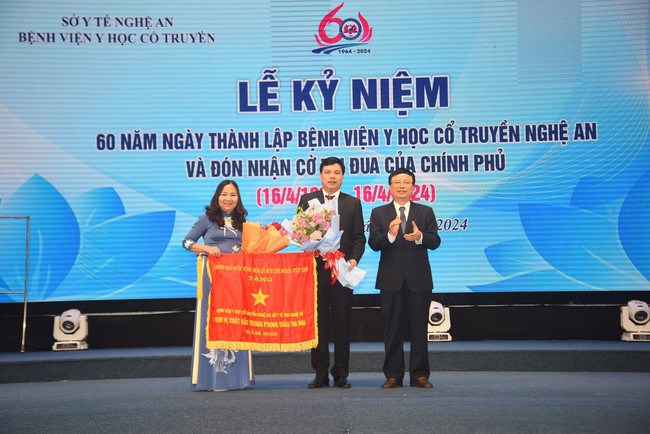 Bệnh viện YHCT Nghệ An văn minh, thân thiện, cơ sở vật chất hiện đại và chất lượng tốt- Ảnh 1.