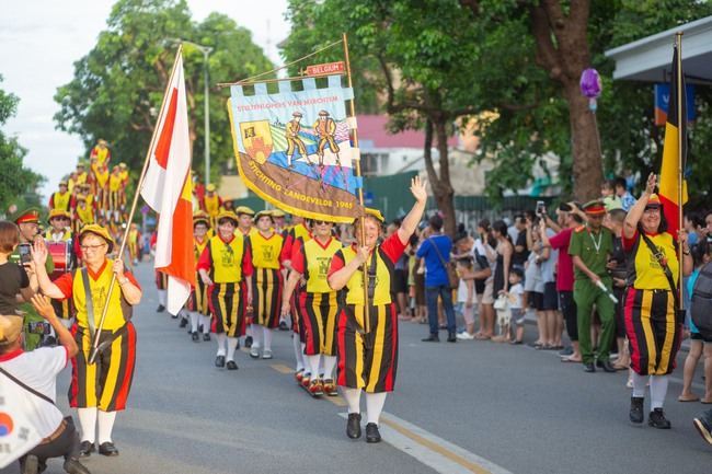 Ấn tượng sắc màu văn hóa lễ hội đường phố Festival Huế 2024- Ảnh 11.