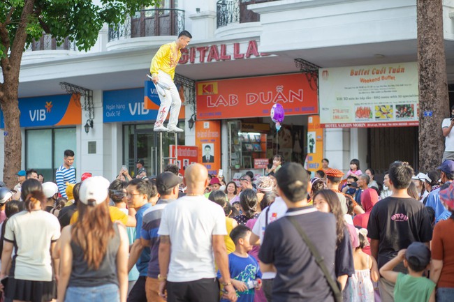 Ấn tượng sắc màu văn hóa lễ hội đường phố Festival Huế 2024- Ảnh 16.
