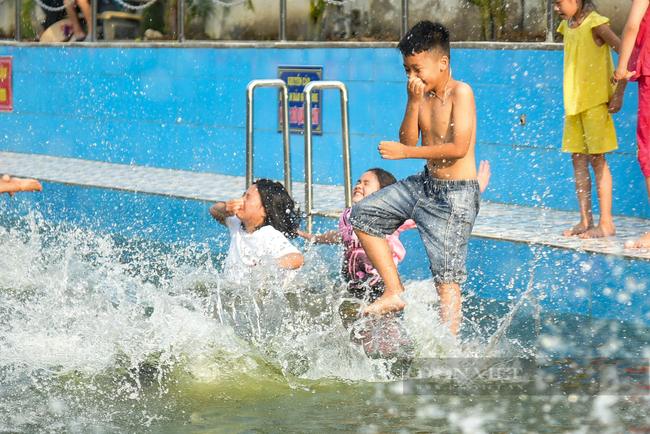 Những ao làng ở ngoại thành Hà Nội được chi tiền tỷ biến thành bể bơi- Ảnh 6.