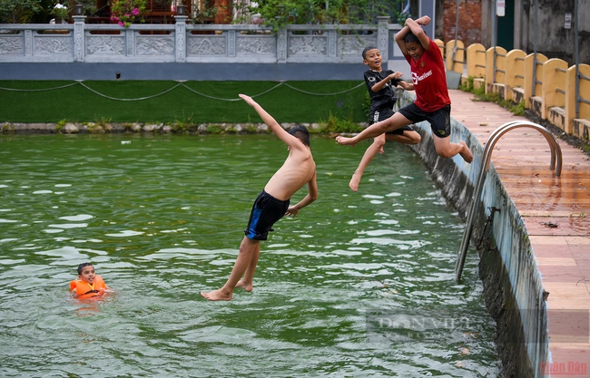 Những ao làng ở ngoại thành Hà Nội được chi tiền tỷ biến thành bể bơi- Ảnh 8.