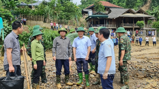 Thông tin mới vụ lũ quét ở Điện Biên, ít nhất 7 người chết và mất tích- Ảnh 1.