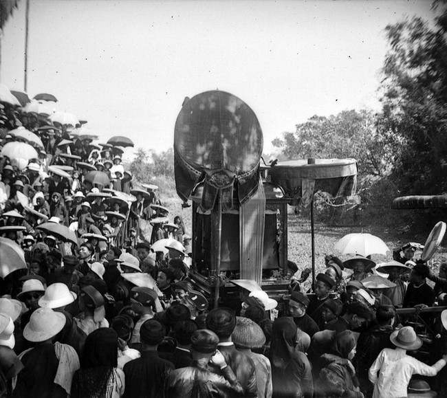 Hình độc về lễ hội đền Voi Phục năm 1928- Ảnh 16.