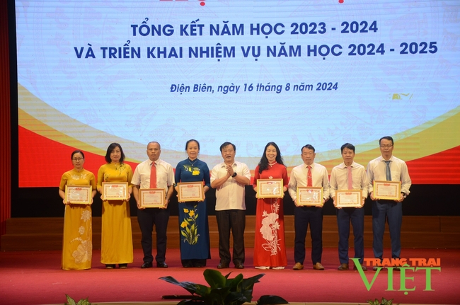 Điện Biên: Tổng kết năm học 2023 – 2024, triển khai nhiệm vụ năm học 2024 – 2025   - Ảnh 2.