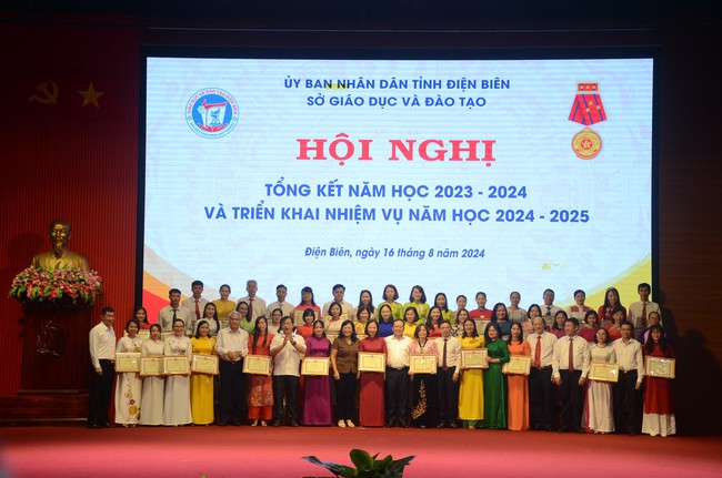 Điện Biên: Tổng kết năm học 2023 – 2024, triển khai nhiệm vụ năm học 2024 – 2025   - Ảnh 3.