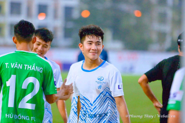 Chuyển nhượng V.League 17/8: Patrik Lê Giang nhận “lót tay” 10 tỷ đồng/mùa tại Thép xanh Nam Định? - Ảnh 4.