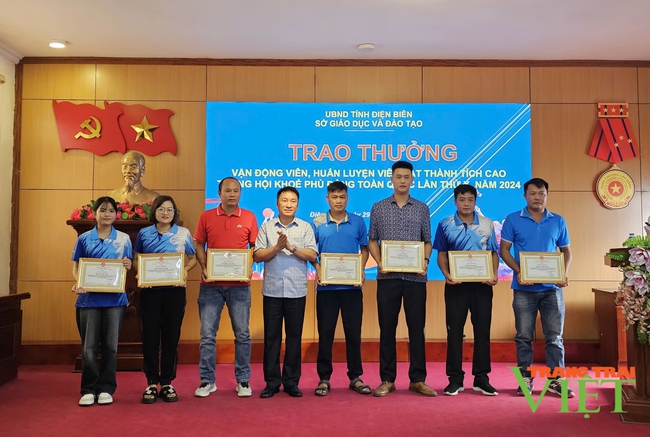 Điện Biên: Trao thưởng vận động viên đạt thành tích cao tại Hội khỏe Phù Đổng toàn quốc lần thứ 10, năm 2024 - Ảnh 3.