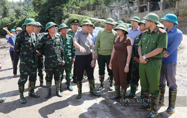 Phó Thủ tướng Trần Lưu Quang kiểm tra tiến độ khắc phục hậu quả lũ quét tại Mường Pồn- Ảnh 1.