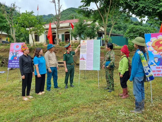 Lương chức vụ Thượng úy Quân đội nhân dân năm 2024 đúng nhất khi tăng lương cơ sở lên 2,34 triệu đồng- Ảnh 2.