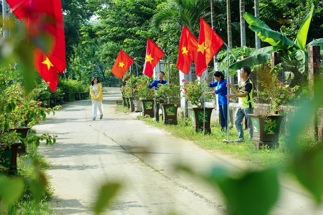 Bảng lương lãnh đạo, cán bộ, công chức, viên chức cấp xã năm 2025 mới nhất- Ảnh 2.