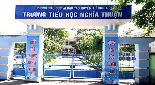 Quảng Ngãi: Vì sao tạm dừng quyết định chuyển công tác nữ Hiệu trưởng bị tố lùm xùm thu phí?- Ảnh 3.