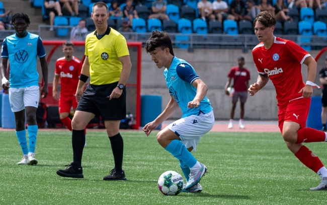 Tin chiều 16/2: Cầu thủ Việt kiều Canada 20 tuổi gửi tín hiệu tới HLV Kim Sang-sik - Ảnh 1.