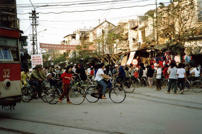 Hàm cá mập thuở ban đầu: Ảnh hiếm giai đoạn xây dựng - Ảnh 1. Hàm cá mập thuở ban đầu: Ảnh hiếm giai đoạn xây dựng - Ảnh 1.