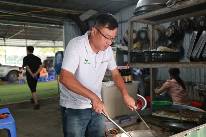 Bữa Cơm Yêu Thương số 76: San sẻ từng suất cơm, gửi gắm trọn tấm lòng - Ảnh 10.