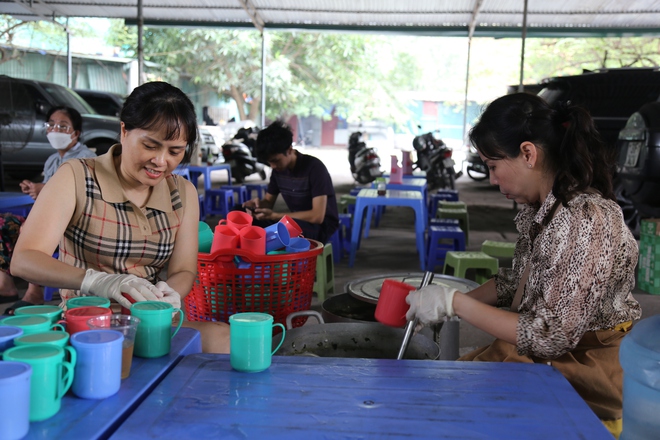 Bữa Cơm Yêu Thương số 76: San sẻ từng suất cơm, gửi gắm trọn tấm lòng - Ảnh 33.