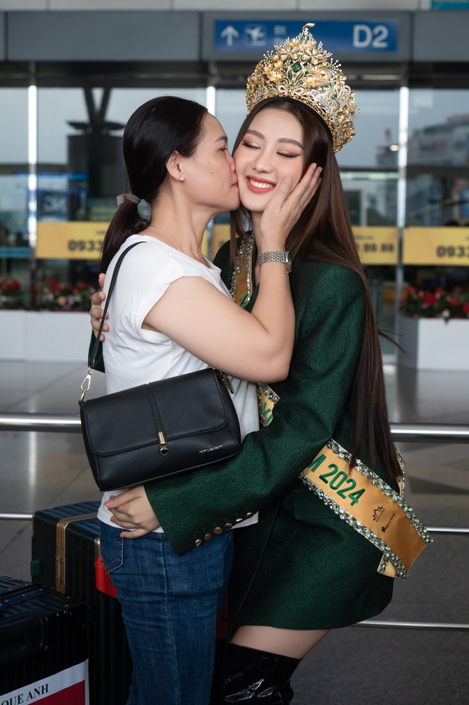 Hoa hậu Quế Anh đến Campuchia thi Miss Grand International 2024, nhận "tin vui" đầu tiên gây ngỡ ngàng - Ảnh 8.