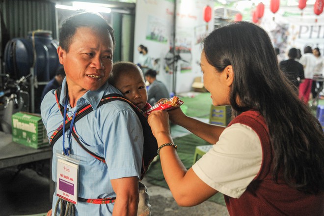 “Phiên Chợ Trái Tim”: Mái nhà của những trái tim thiện nguyện - Ảnh 5.