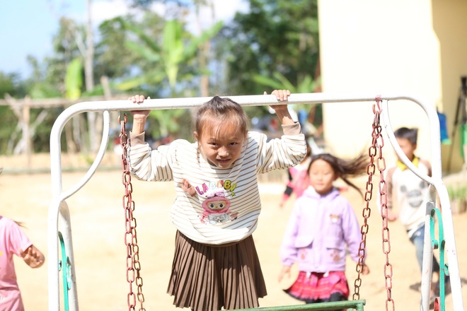 Nụ cười tỏa nắng trong Lễ khánh thành “Trường đẹp cho em”- Ảnh 18.