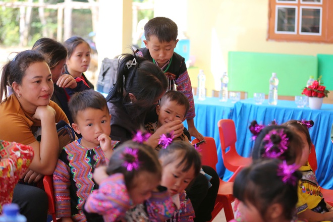 Nụ cười tỏa nắng trong Lễ khánh thành “Trường đẹp cho em”- Ảnh 5.