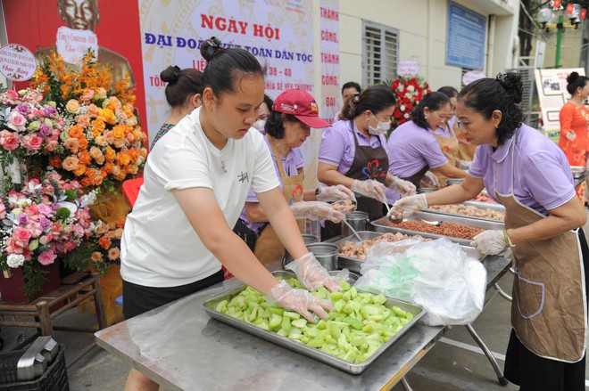 Bữa cơm yêu thương số 81: Đoàn kết và sẻ chia!- Ảnh 16.