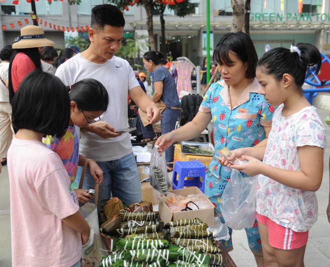 Phiên chợ đoàn kết, tương thân tương ái- Ảnh 26.