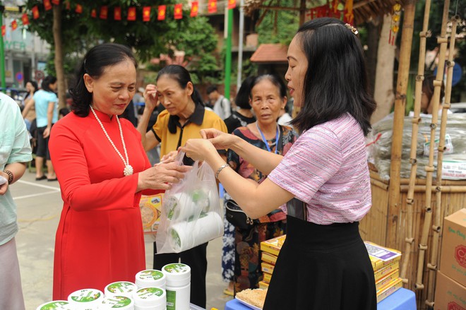 Phiên chợ đoàn kết, tương thân tương ái- Ảnh 28.