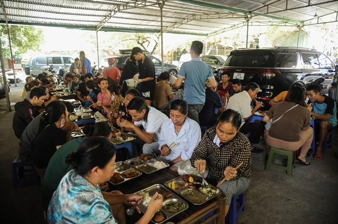 Bữa Cơm Yêu Thương số 79: Gói ghém yêu thương qua từng suất ăn 0 đồng- Ảnh 43.