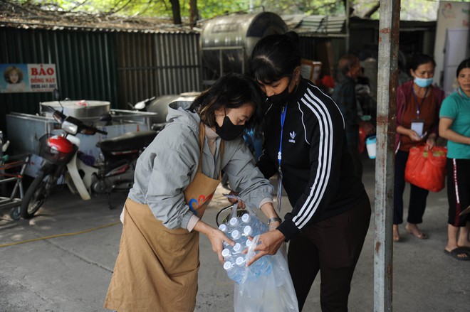 "Bữa cơm yêu thương giúp tôi được tiếp thêm “doping” tinh thần” - Ảnh 39.