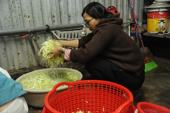 Bữa Cơm Yêu Thương là "mái nhà" thứ 2, lan toả tình yêu thương ấm áp!- Ảnh 17.