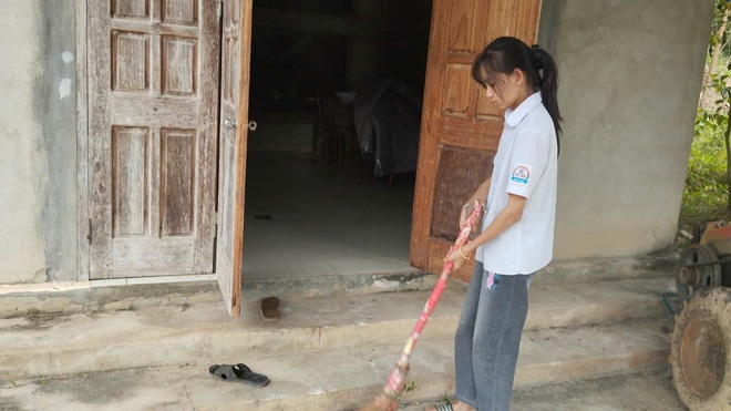 Hoàn cảnh khó khăn ở Thái Nguyên:Cô học trò nghèo nhịn bữa sáng để có tiền đi học- Ảnh 3.